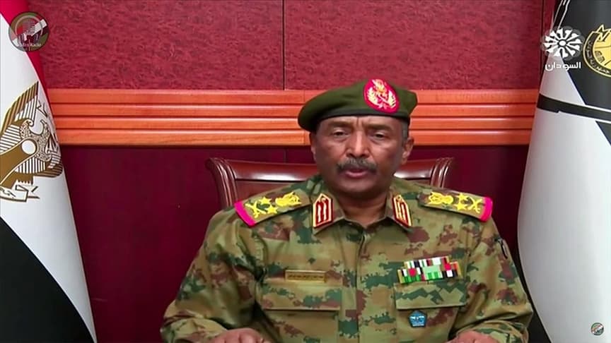 البرهان: رئيس الوزراء السوداني في منزلي وليس رهن الاعتقال