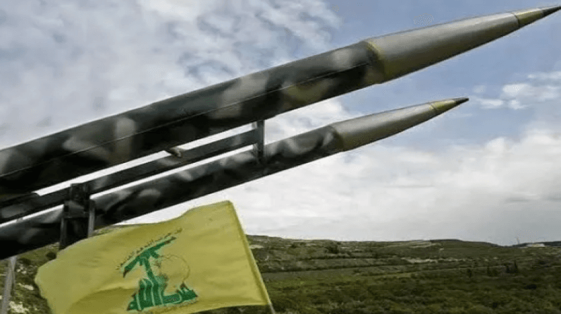 حزب الله: قصفنا برشقة صواريخ نوعية قاعدة حيفا التقنية في مدينة حيفا المحتلة