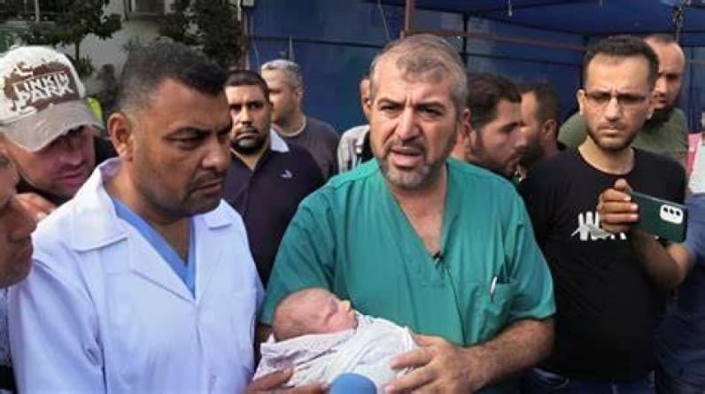 البرش: عائلات بالكامل تحت الأنقاض جراء استخدام الروبوتات المفخخة