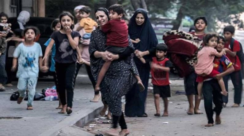 توافد النازحين الفلسطينيين لشمال غزة منذ السابعة صباحا