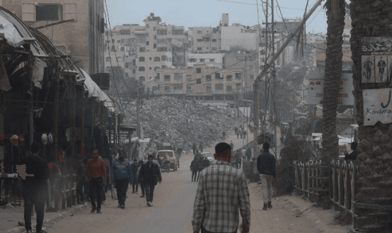مأساة غزة وسط تدمير البنية التحتية