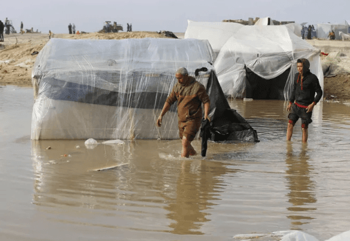 حماس: العدو الصهيوني يهاجم خيام النازحين في خان يونس