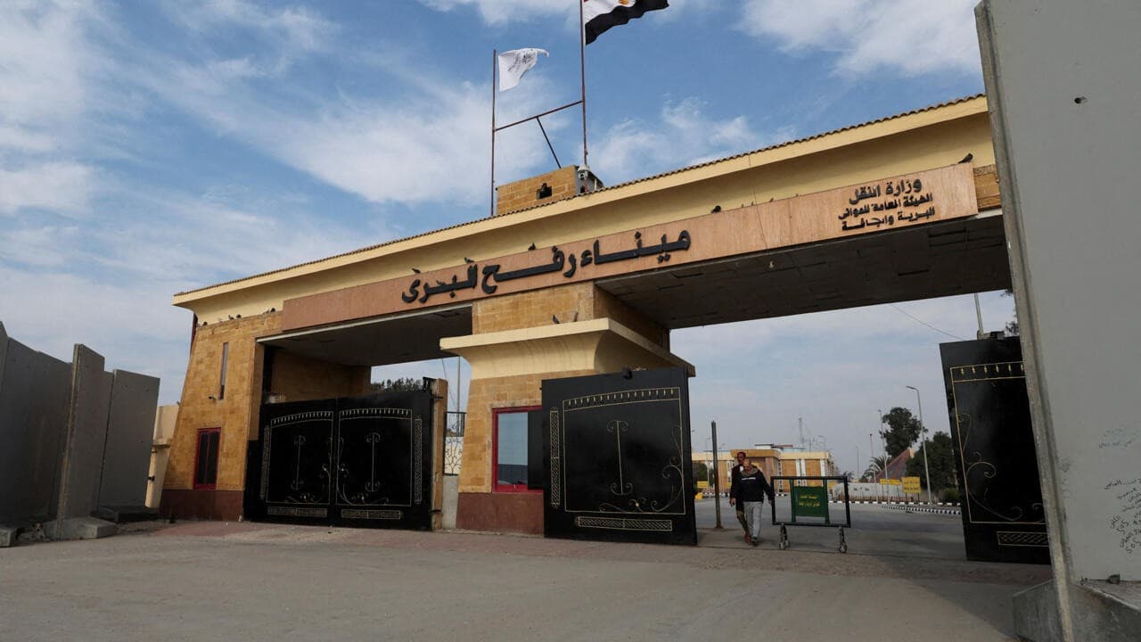 "واللا": فتح معبر رفح الأربعاء أو الخميس في الاتجاهين.. والاحتلال يعقّد الترتيبات الأمنية