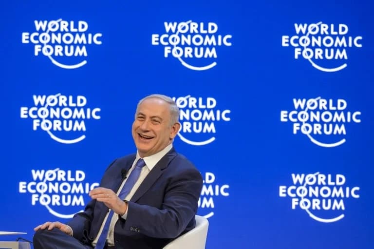 نتنياهو خلال مؤتمر في الاجتماع السنوي للمنتدى الاقتصادي العالمي في دافوس، في 21 يناير 2016. (وكالة فرانس برس/فابريس كوفرييني)