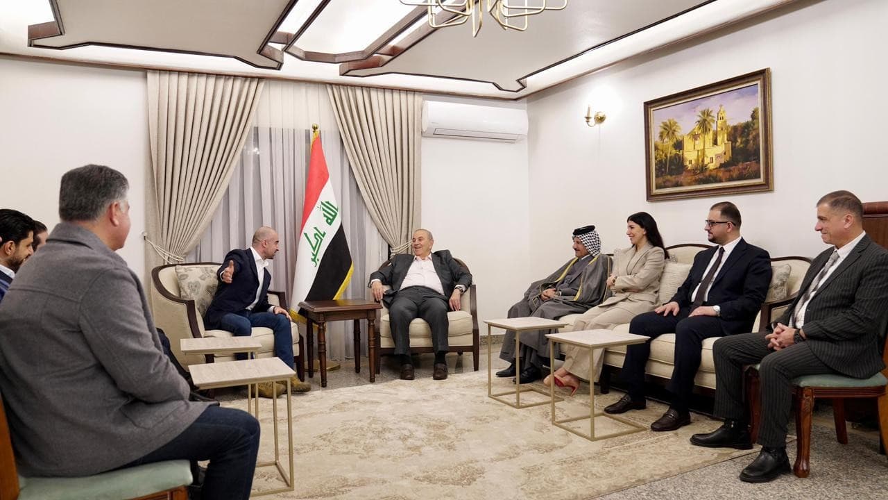 اللقاء