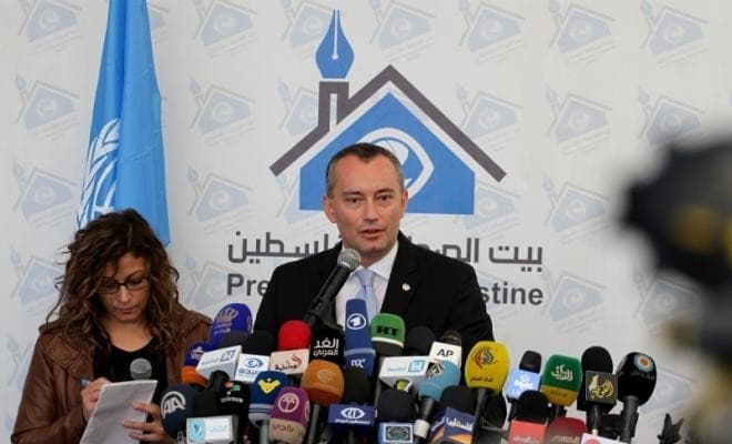 حين تصبح دبلوماسية ملادينوف مرآة لرواية الاحتلال
