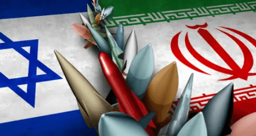 صواريخ من إيران وصفارات في إسرائيل