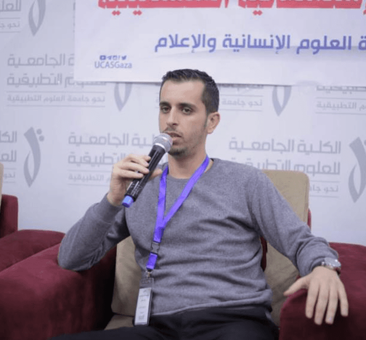 أحمد أبو قمر