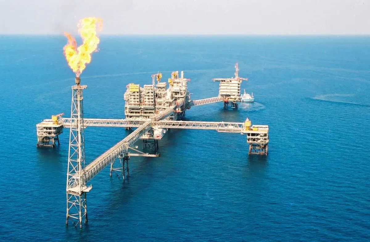 قفزت أسعار الغاز في أوروبا بنسبة 45% فور إعلان قطر وقف إنتاج الغاز الطبيعي المسال مؤقتاً.