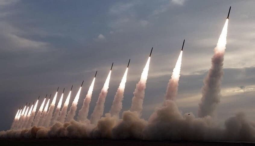 الحرس الثوري: استهداف قواعد أمريكية وإسرائيلية وشركة أمازون في البحرين