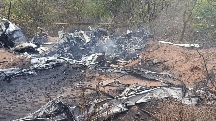 سقوط مفاجئ لطائرة