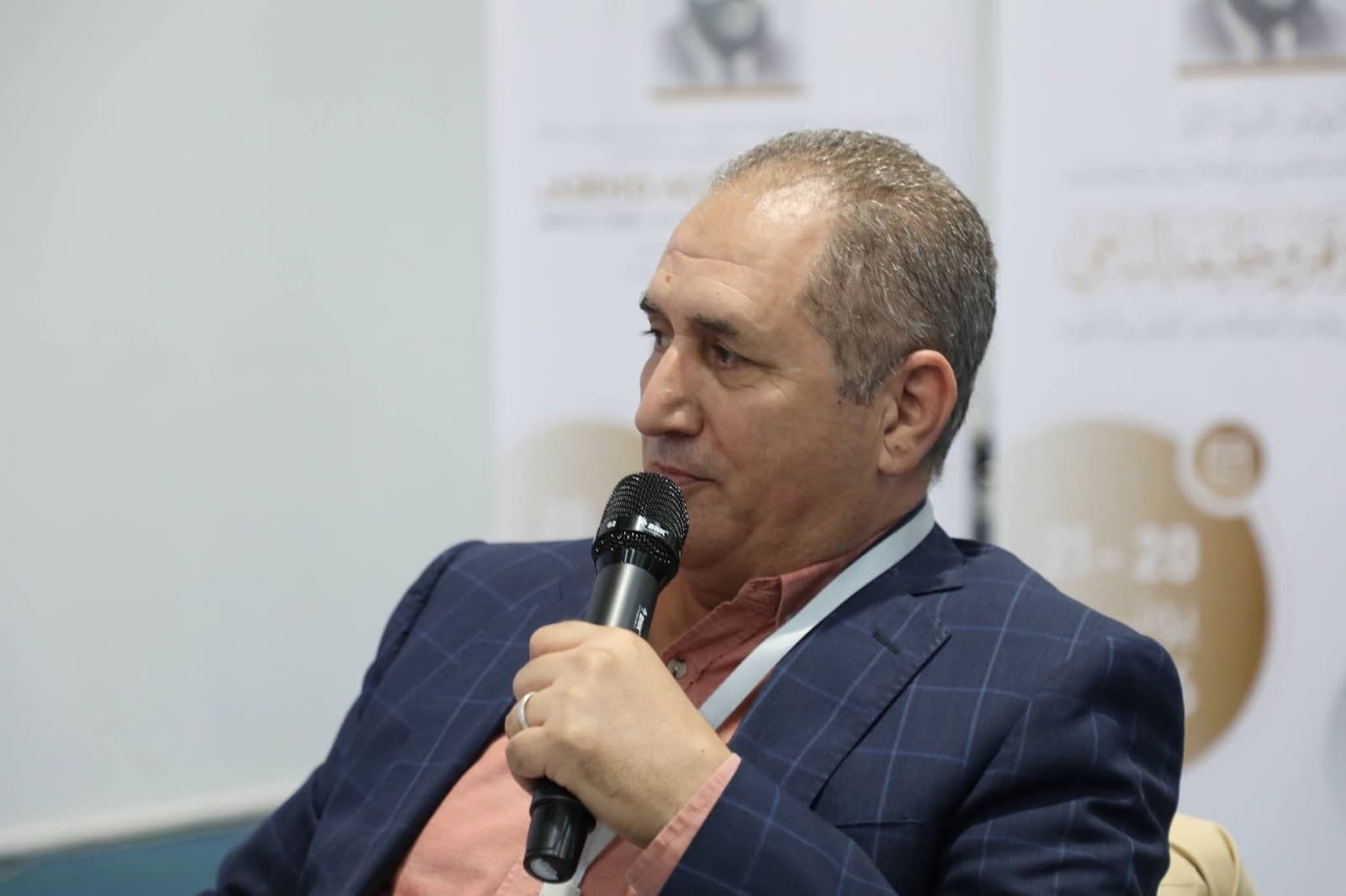 الباحث الليبي توفيق شقروني