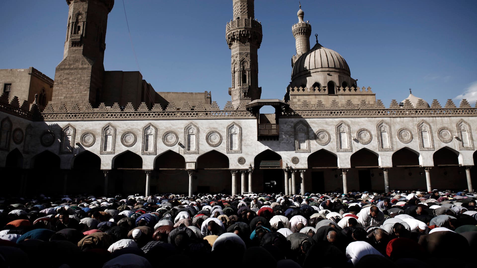 محمد عبد القدوس يكتب : علامة إستفهام حول غلق الجوامع