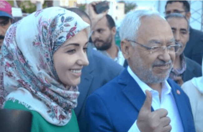 ابنة الغنوشي : إعلام أبوظبي ماكينة انقلابية تعتمد على الأكاذيب