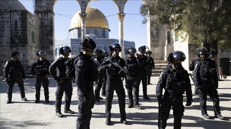 حزب الله يدين تدنيس المسجد الأقصى:ضمن مشروع تهويده