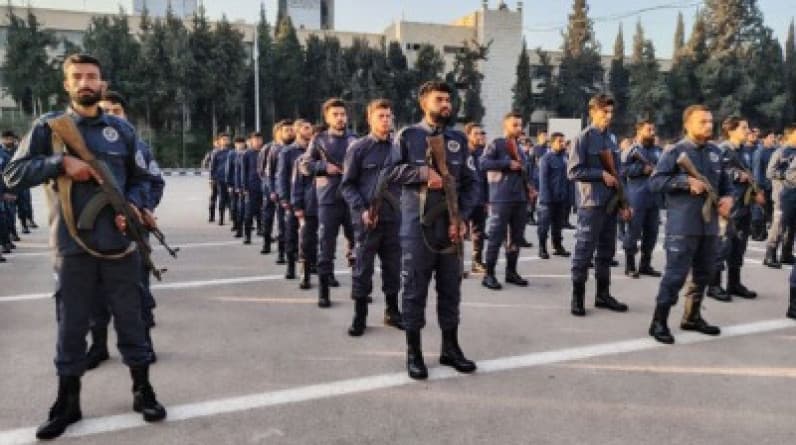 تخريج ألف عنصر من قوات الشرطة في دمشق لتعزيز الأمن