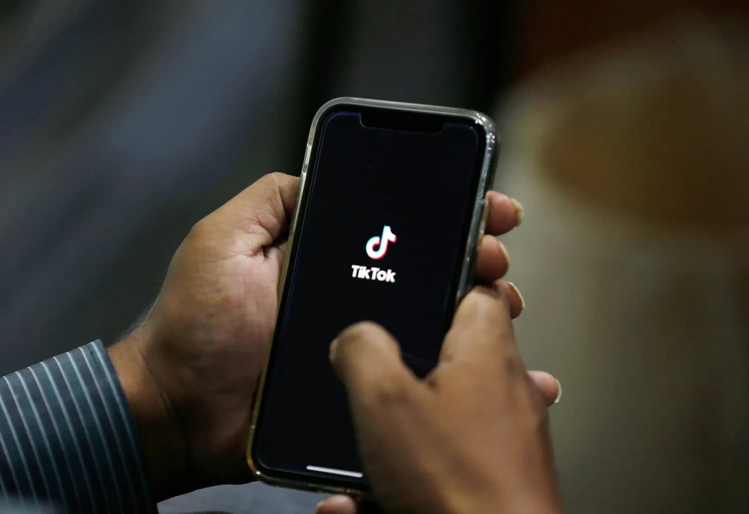 نجحت إيران خلال "حرب تيك توك" في تفكيك احتكار السردية الذي قبضت عليه واشنطن ولندن لعدة عقود