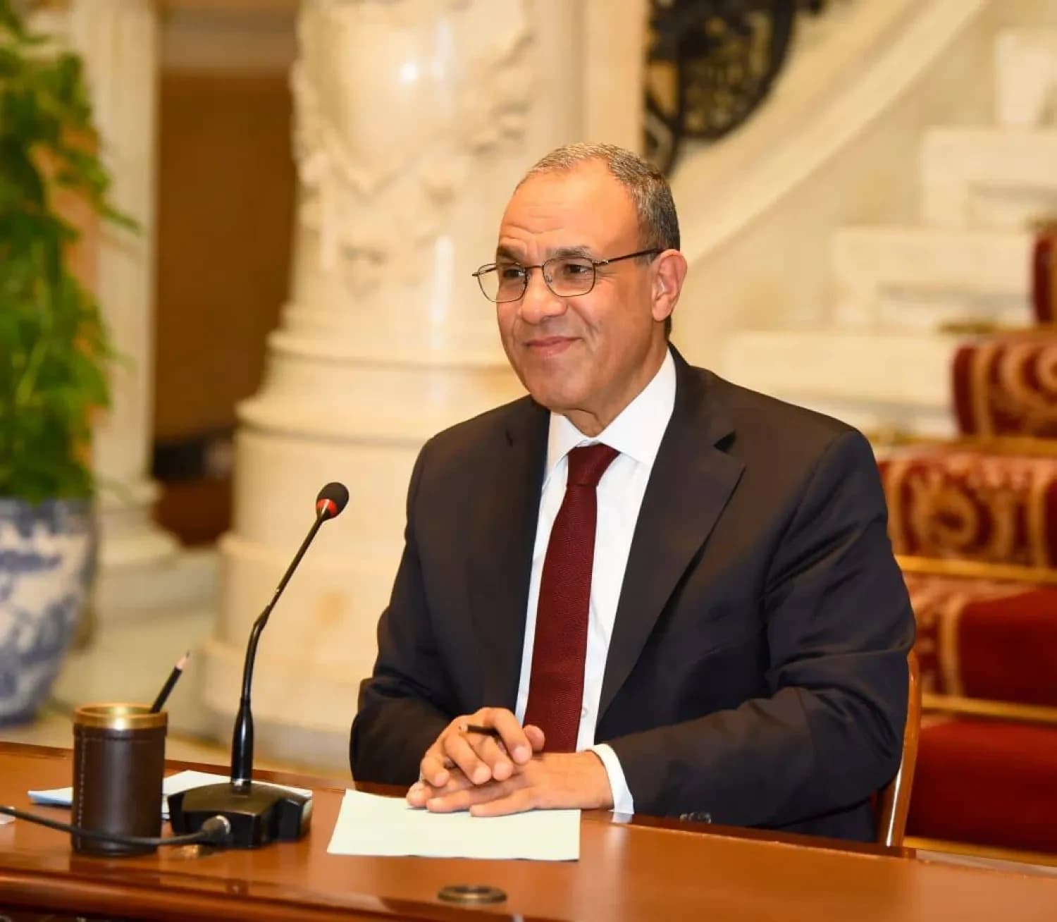 وزير الخارجية المصري بدر عبدالعاطي يعلن سياسات القاهرة الخارجية في حوار مع "الشرق الأوسط"