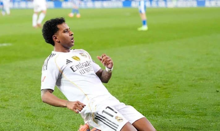 ريال مدريد يقتنص فوزا ثمينا من ديبورتيفو ألافيس