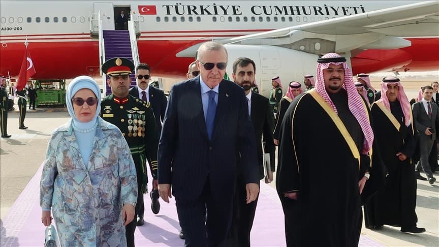 أردوغان يصل السعودية في زيارة رسمية