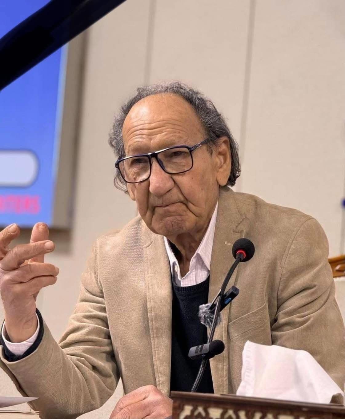 أسامة البدري يكتب: عن الندرة في شوارع حيواتنا الخلفية والبسمة عند الصبا.. لا بد أن أستثني 3 مشاهد