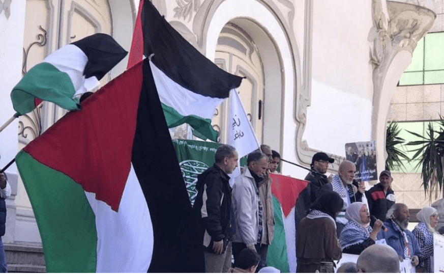 وقفة في تونس