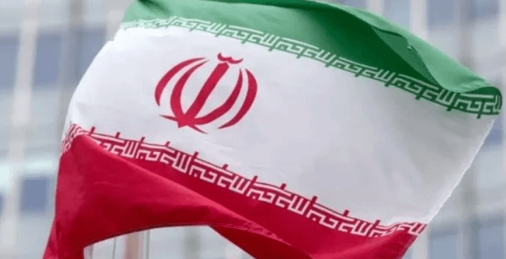 إيران