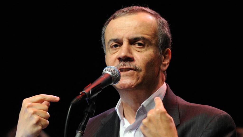 أحمد قعبور.. حين يصبح الصوت وطنًا لا يغيب