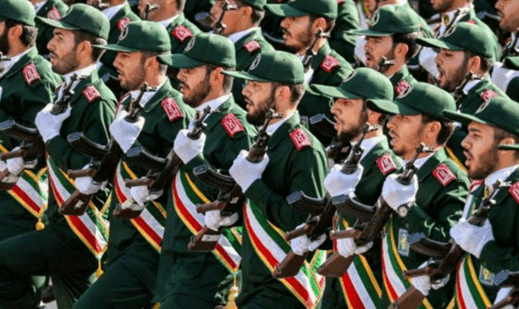 وكالة تسنيم: القوات الإيرانية نفذت هجوما بالمسيرات على سفن عسكرية أمريكية