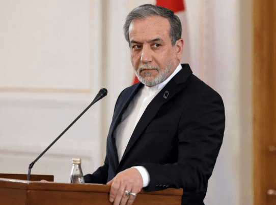 وزير الخارجية الإيراني عباس عراقجي