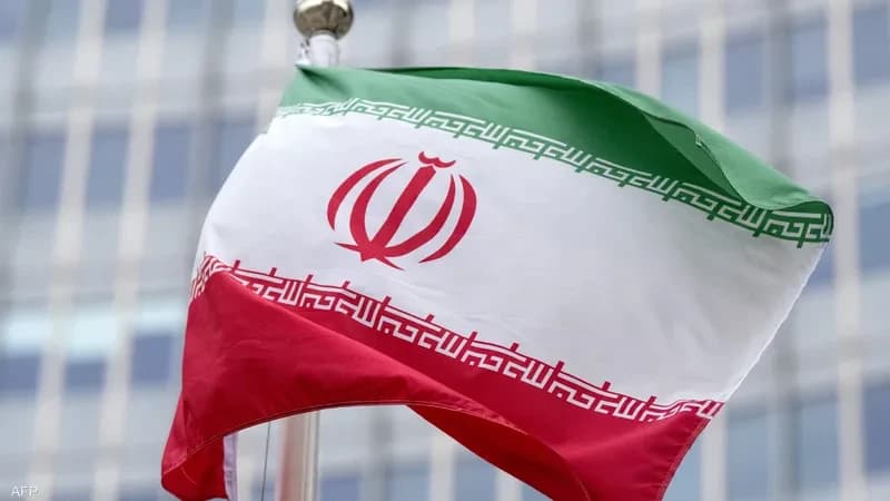 التضارب الإيراني.. بين رواية إسرائيلية عن الانقسام وواقع مناورة محسوبة