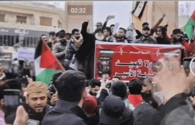 مظاهرات واسعة نصرةً لفلسطين ورفضًا لقانون إعدام الأسرى