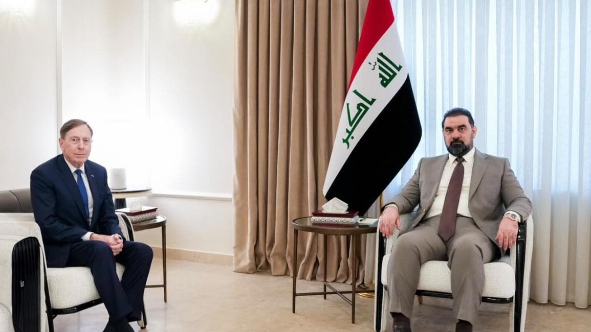 رئيس مجلس النواب العراقي خلال لقائه بترايوس في بغداد، 16 مايو 2026 (إكس)