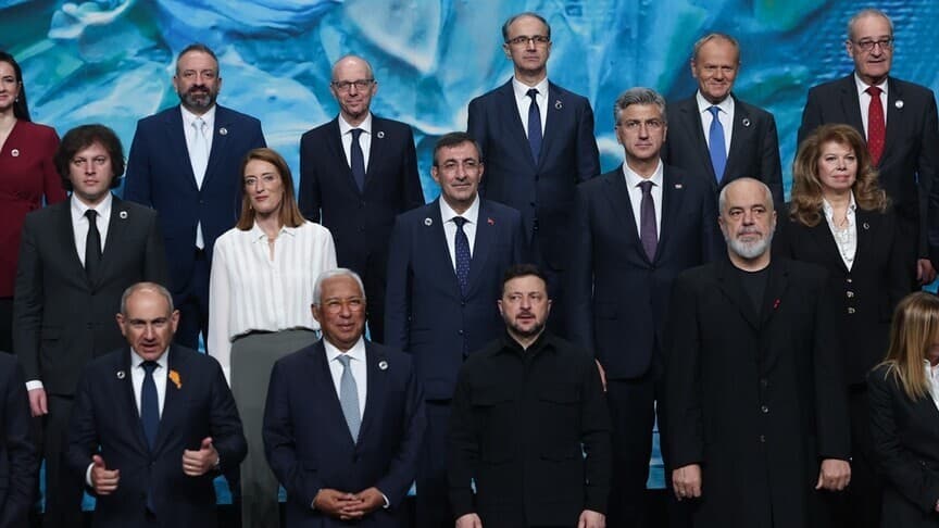 نائب أردوغان يشارك في قمة المجموعة السياسية الأوروبية