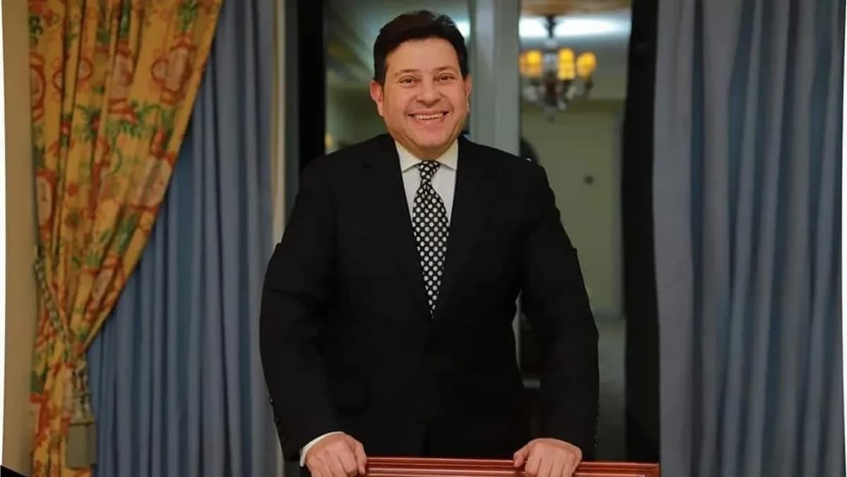 نقيب الموسيقيين المصريين هاني شاكر - فيسبوك - الصفحة الرسمية