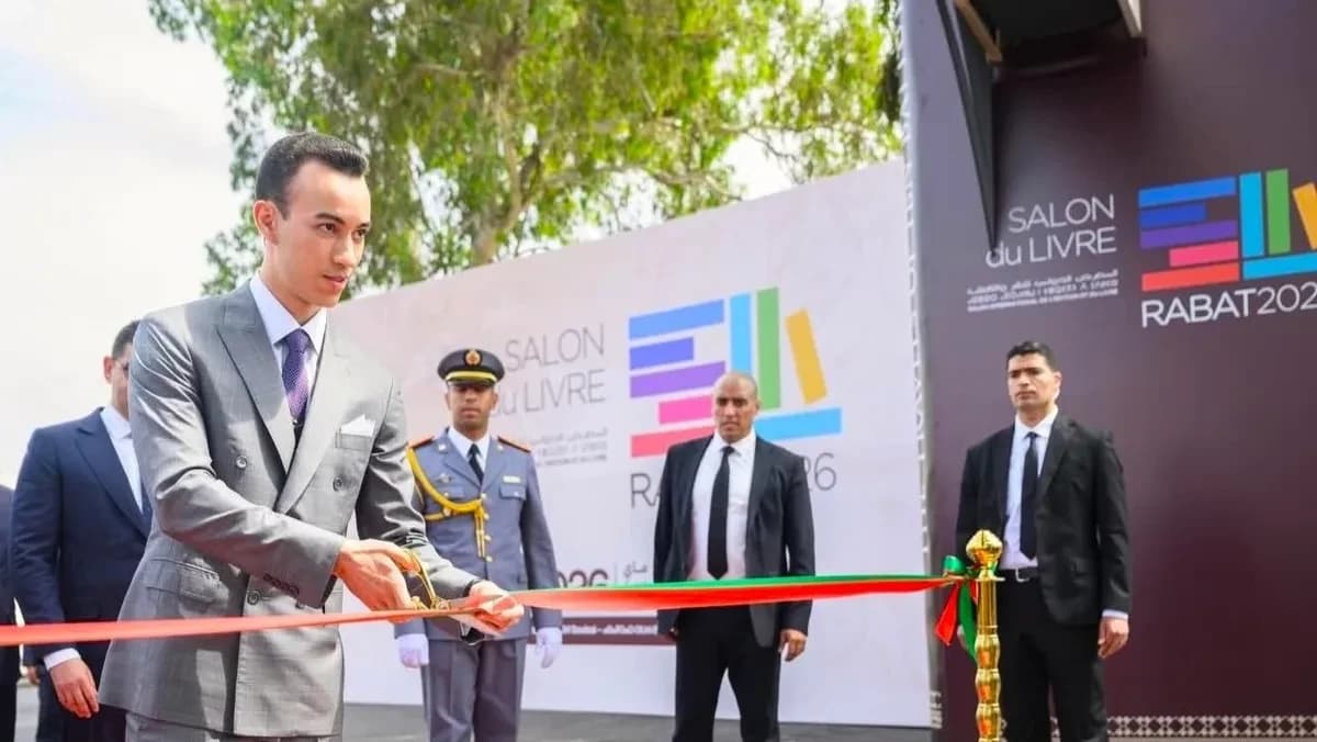 ولي عهد المغرب الأمير مولاي الحسن يفتتح معرض الرباط للكتاب 31 - mjcc.gov.ma