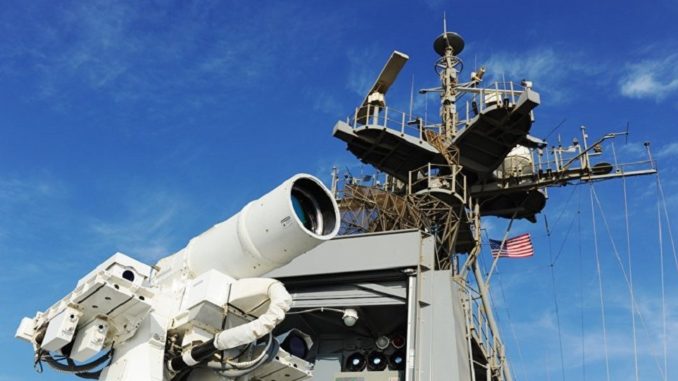 البحرية الأميركية تختبر سلاح ليزر في خليج عدن