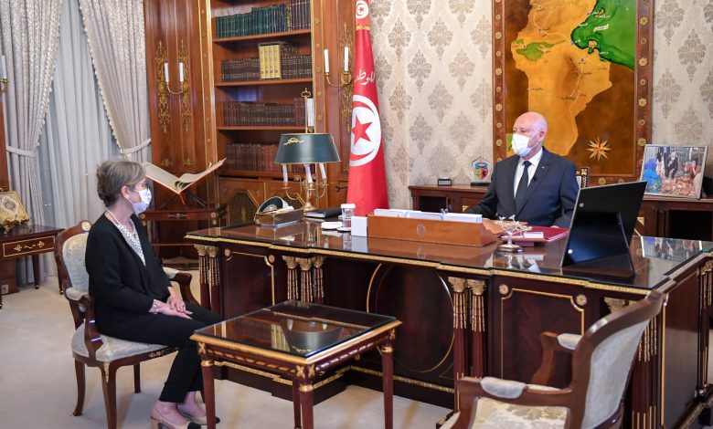 تونس: قيس سعيد يكلّف نجلاء بودن بتشكيل الحكومة