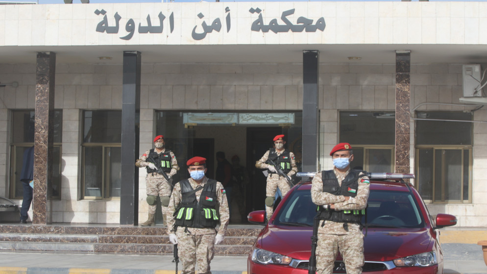 محكمة أمن الدولة الأردنية : تقضي بالسجن15 عاما بحق باسم عوض الله والشريف حسن