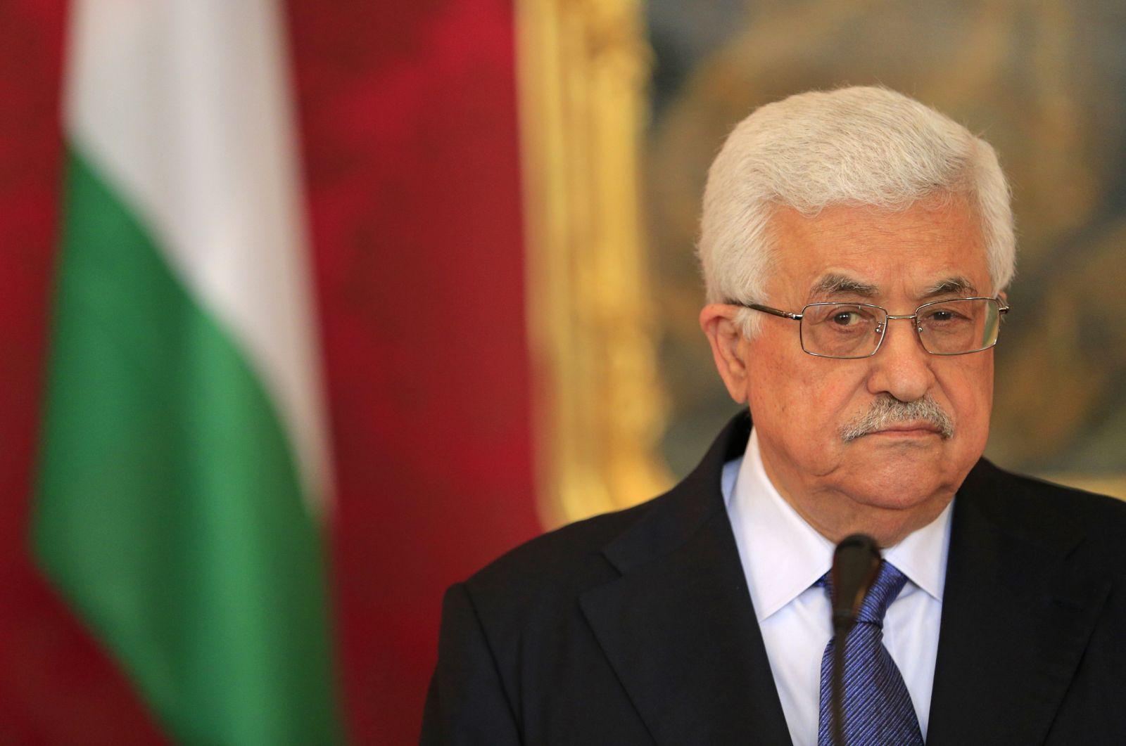 عباس يقرر تأجيل الانتخابات الفلسطينية
