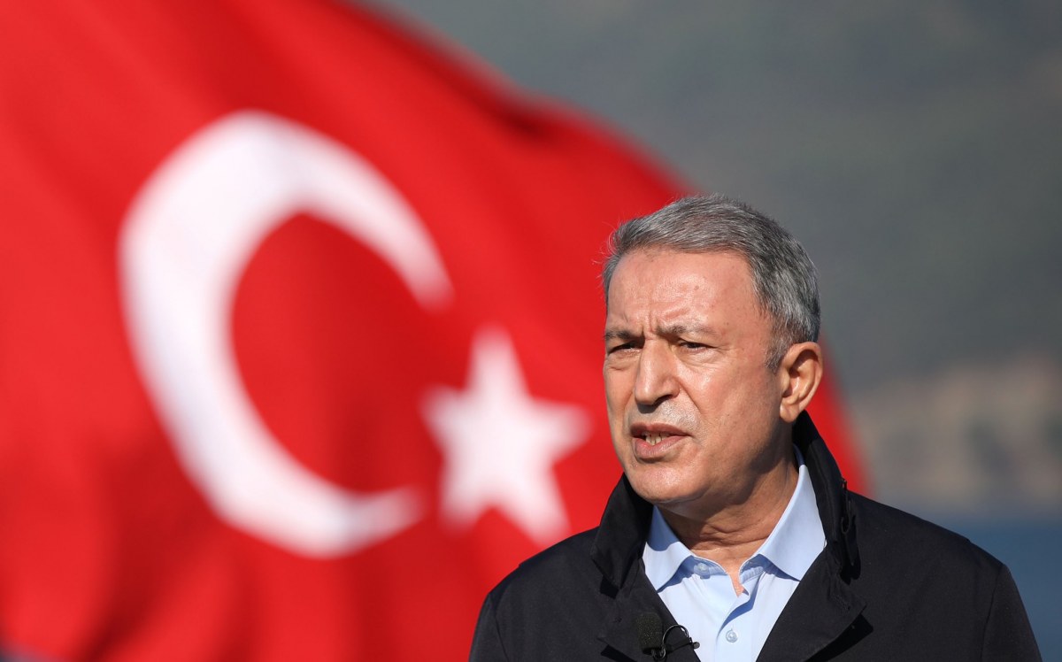 وزير الدفاع التركي : اختلاق العداوات من التاريخ غيرمجدٍ لمستقبل مشترك