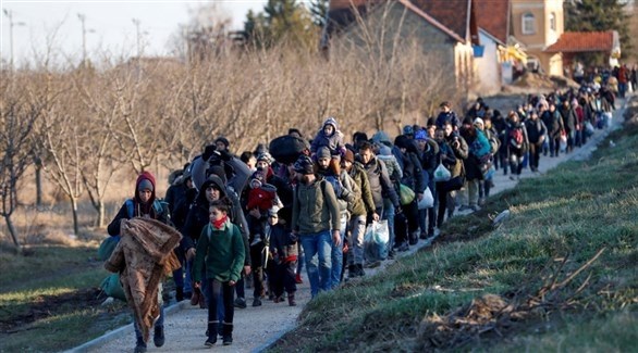 عمرو حمزاوي يكتب: عن شيطنة الهجرة واللجوء أوروبياً