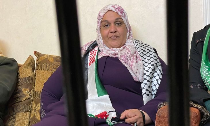 الاحتلال يسمح للأسيرة المحررة “نسرين أبو كميل” بدخول غزة