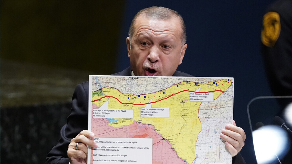 المونيتور: تركيا أمام جبهتين.. حسابات أردوغان المعقدة في سوريا