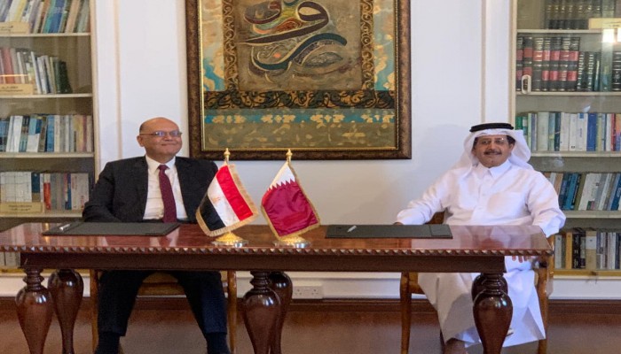 قطر ومصر توقعان مذكرات تفاهم جديد في مجالي البريد والطيران