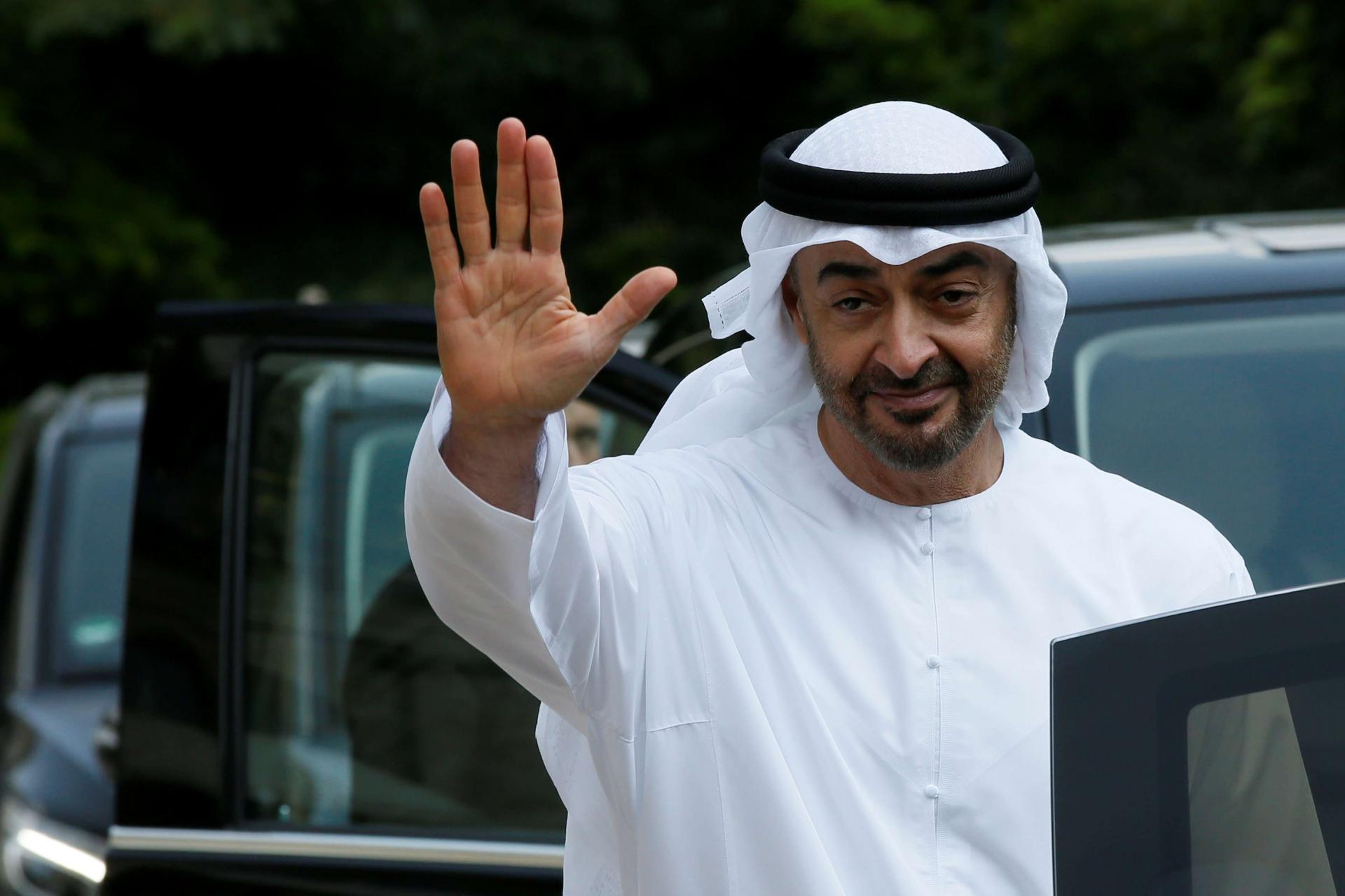 محمد بن زايد يدعو الرئيس الإسرائيلي لزيارة الإمارات