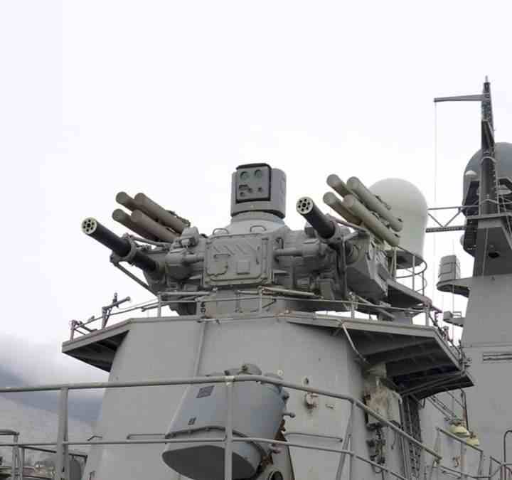 روسيا تجهز سفينة عسكرية  مصرية بمنظومة دفاع جوي