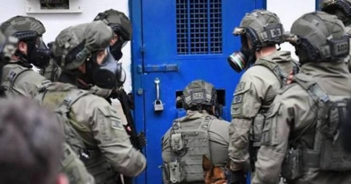 "مهجة القدس" تكشف تفاصيل اعتداء الاحتلال على الأسيرات في السجون