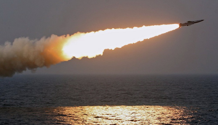 بوتين يعلن عن اختبار ناجح لصاروخ "تسيركون" فرط الصوتي