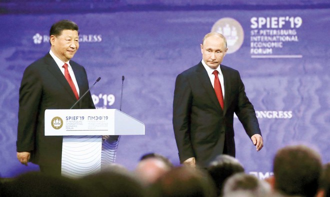 ناشيونال إنترست: هكذا تؤدي السياسات الأمريكية إلى تقارب روسيا والصين